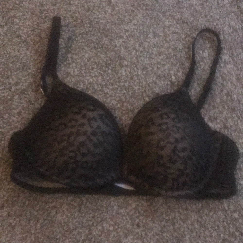 Victoria secret pink bra size 34b